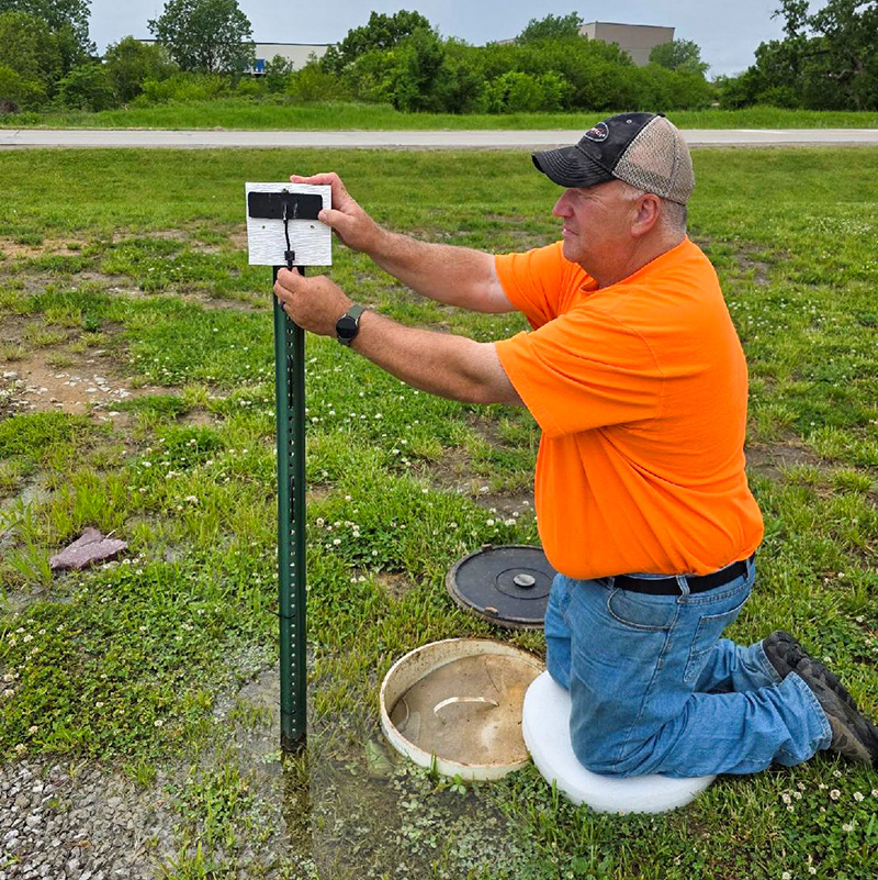 Installing an exteded cellular antenna on a Metron water meter